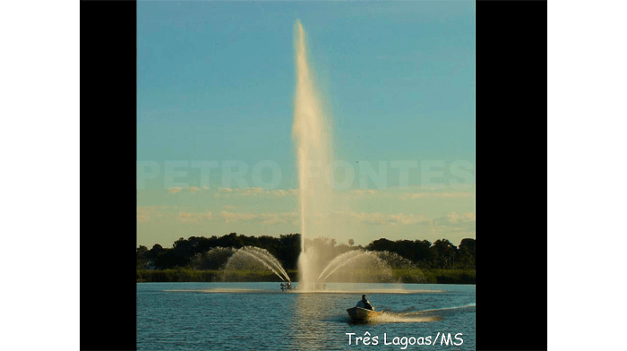 Chafariz Flutuante em Três Lagoas - MS 2