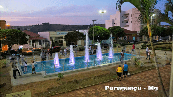 Fonte Luminosa em Paraguaçu - MG 10