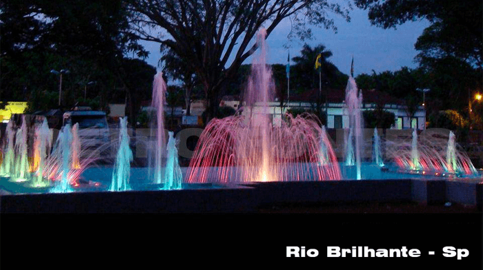 Fonte Luminosa em Rio Brilhante - SP 2
