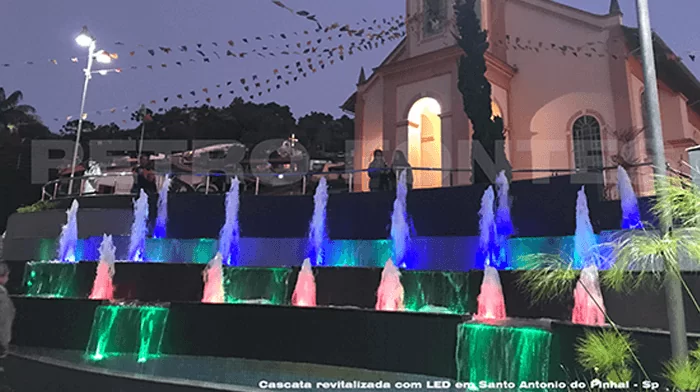 Cortinas de Água Cascata em Santo Antônio do Pinhal - SP 2