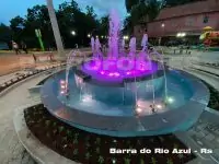 Fonte Luminosa em Barra do Rio Azul, diversas cores.