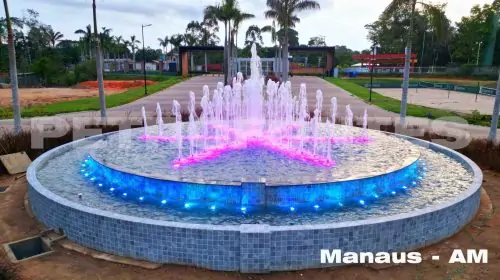 Fonte Ornamental na Praça